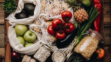 Περίσσεψαν μπιφτέκια, κοτόπουλο ζυμαρικά ή ψωμί; Δείτε τι μπορείτε να τα κάνετε - Νο Waste Challenge (Ημέρα 1η)