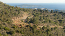 Προχωρούν οι πρώτοι τίτλοι ιδιοκτησίας για καταπατημένες εκτάσεις του δημοσίου