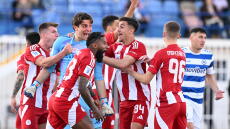 Ολυμπιακός: Το «ευχαριστώ» του Έσε στον Τζολάκη για την απόκρουση του πέναλτι - Φωτογραφία 