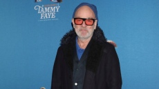 Ο Μάικλ Στάιπ των R.E.M. καλεί σε μποϊκοτάζ του Facebook και του Instagram