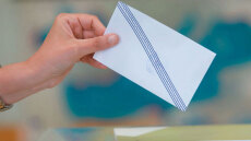 Pulse: Στις 14 μονάδες το προβάδισμα ΝΔ, πτώση ΠΑΣΟΚ, άνοδος Βελόπουλου, Λατινοπούλου, 10 κόμματα στη Βουλή 