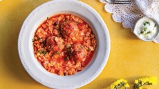 Ζυμαρικά και ρύζι: 12 top συνταγές για όταν πεινάμε και μας πιέζει ο χρόνος