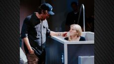 Τσάρλι Σιν - Ντενίζ Ρίτσαρντς: Βαφτίστηκε στα 19 της χρόνια η κόρη τους - Ο Ιησούς με έσωσε από το σκοτάδι, λέει