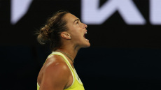 Τρίτος σερί τελικός για τη Σαμπαλένκα στο Australian Open - Απέκλεισε την Μπαντόσα και θα παίξει με την Κις - Βίντεο