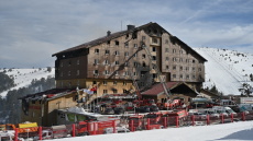 Δεκατέσσερις συλλήψεις στην Τουρκία για την τραγωδία στο χιονοδρομικό κέντρο