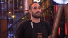 MasterChef: Ο Βασίλης Κορατζόπουλος αποχώρησε πρώτος από τον διαγωνισμό με έναν βαθμό διαφορά