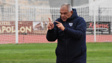 Καλαμάτα: Μαζικές αποχωρήσεις, από τον Σπανό και τον Μαυρέα μέχρι και τον... οδηγό του πούλμαν