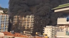 Φωτιά σε ξενοδοχείο στην Τουρκία - Διασώθηκαν οι εγκλωβισμένοι εργαζόμενοι, λέει ο δήμαρχος της περιοχής