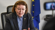 Λίνα Μενδώνη: Ταξιδεύει στην Ουκρανία για να συμβάλλει στη διάσωση και ανάκαμψη του πολιτισμού της