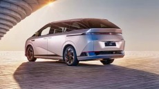 Το πολυτελές minivan της Xpeng 