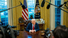 Το αφήγημα Τραμπ για την τραγωδία στην Ουάσινγκτον: Πώς πέρασε από τα συλλυπητήρια στη... στοχοποίηση της συμπερίληψης