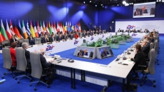 ΕΕ: Η μεταναστευτική πολιτική Τραμπ κυριάρχησε στις συζητήσεις των Ευρωπαίων υπουργών Εσωτερικών