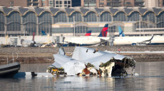 Μυστήριο με τα αίτια της τραγωδίας στην Ουάσινγκτον: Ο υποστελεχωμένος πύργος ελέγχου και η απόκλιση στο ύψος πτήσης του ελικοπτέρου