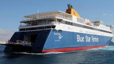 Απαγορεύτηκε ο απόπλους του Blue Star Paros λόγω απώλειας της αριστερής του άγκυρας