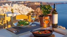 Γνωρίζουμε τα κρασιά της Σαντορίνης