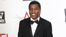 Grammy: Δημοσιογράφοι σνόμπαραν τον Babyface για να μιλήσουν στην Τσάπελ Ρόουν - Δείτε βίντεο