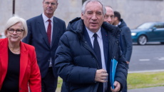 Γαλλία: Νέα κυβερνητική κρίση προ των πυλών στη χώρα εξαιτίας του προϋπολογισμού για το 2025