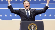 USAID: Μόνο... 294 από τους 10.000 εργαζόμενούς της σκοπεύει να κρατήσει η κυβέρνηση Τραμπ