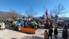 Ιωάννινα: Πορεία στο κέντρο με τα τρακτέρ οι αγρότες - Συγκέντρωση διαμαρτυρίας στην Περιφέρεια Ηπείρου