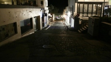 «Στους δρόμους» κάτοικοι στη Σαντορίνη - Κάνουν περιπολίες υπό τον φόβο του πλιάτσικου