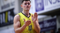 Έγραψε ιστορία ο  Φρίντρικσον, μοίρασε 17 ασίστ στο παιχνίδι του Λαυρίου με το Μαρούσι - Βίντεο