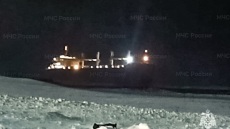 Ρωσία: Κινεζικό τάνκερ με πάνω από 700 τόνους καυσίμων προσάραξε σε νησί - Δείτε βίντεο