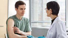 Η αυτοάνοση δερματική πάθηση που αποκαλύπτει ότι (και) το έντερο νοσεί