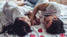 Η «ημέρα των ερωτευμένων» οδηγεί σε νύχτα σεξουαλικού πάθους; Ψυχολόγος αποκαλύπτει τη μεγάλη πλάνη