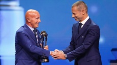 Ο Αρίγκο Σάκι έτοιμος να βγει από την... χρονοκάψουλα της προπονητικής: «Σκέφτομαι να επιστρέψω στους πάγκους»