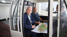 Αυτοψία Λέκκα στο Παλιό Λιμάνι της Σαντορίνης, στο ύψος του τελεφερίκ, λόγω κινδύνου κατολισθήσεων 