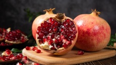 Ρόδι: Ο κατακόκκινος σπόρος με τη μεγάλη ιστορία