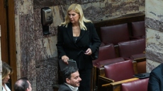 ΣΥΡΙΖΑ κατά Θρασκιά για την προσχώρηση στο ΠΑΣΟΚ: Εξόχως προβληματική και παράδειγμα προς αποφυγήν η συμπεριφορά της