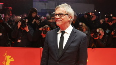 Μπερλινάλε: O πρόεδρος της κριτικής επιτροπής καλεί τους καλλιτέχνες να αγωνιστούν ενάντια στις πρακτικές Τραμπ