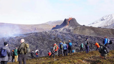 Σε ακτίνα 5χλμ από ενεργά ηφαίστεια ζουν 22 εκατομμύρια άνθρωποι – Οι εκρήξεις διπλασιάζουν τον κίνδυνο ψυχικών διαταραχών