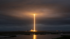 SpaceX: Πραγματοποίησε για πρώτη φορά προσνήωση πυραύλου ανοικτά από τις Μπαχάμες – Δείτε βίντεο