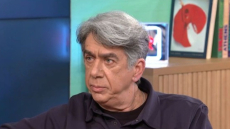 Κώστας Μπερικόπουλος για το γυμνό στο θέατρο: Σε μια σκηνή με εσώρουχο ντρεπόμουν περισσότερο