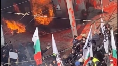 Βανδάλισαν κτίριο της Ευρωπαϊκής Ένωσης στη Σόφια σε διαδήλωση κατά της ένταξης της Βουλγαρίας στο ευρώ