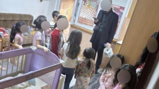 Τρεις συλλήψεις για εμπορία ανηλίκων στη Βοσνία - Ερζεγοβίνη - Εντοπίστηκαν 31 παιδιά σε σπίτι, ανάμεσά τους και βρέφη