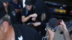 Η Κύπρος θα αποζημιώσει τη Βρετανίδα που βιάστηκε ομαδικά στην Αγία Νάπα το 2019 - Οι Ισραηλινοί βιαστές δεν τιμωρήθηκαν ποτέ