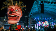 Πατρινό Καρναβάλι: Αναμένονται 100.000 επισκέπτες – Ανά 10 λεπτά δρομολόγια των ΚΤΕΛ από την Αθήνα