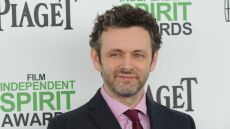 Ο Μάικλ Σιν βοήθησε 900 άτομα από την Ουαλία «καθαρίζοντας» χρέη ύψους 1 εκατομμυρίου λιρών 