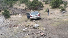 Νεκροφόρα εγκλωβίστηκε σε χωριό στα Άγραφα λόγω του GPS - Η οικογένεια περίμενε για την κηδεία 