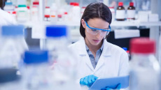 Μαρία Γαζούλη: Μια κοινωνία που επενδύει στις γυναίκες επιστήμονες επενδύει στην πρόοδο