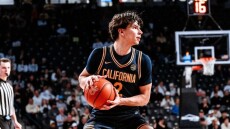 O Στογιάκοβιτς είδε και «αποθέωσε» τον γιο του που έκανε ρεκόρ καριέρας στο σκοράρισμα - Βίντεο 