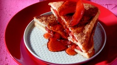 Αυγοφέτες με κυδώνι από την Madame Gateaux