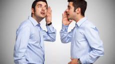 Δεν είστε τρελοί που μιλάτε φωναχτά στον εαυτό σας – Αντιθέτως, έχετε αυτά τα 7 πλεονεκτήματα
