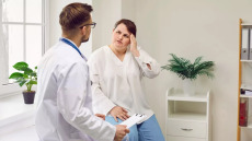 ALS: Το ύπουλο σημάδι που προειδοποιεί για τη νόσο του κινητικού νευρώνα – Μην το αγνοήσετε