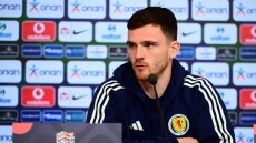 Ρόμπερτσον: «Φανταστική ομάδα η Ελλάδα, υπάρχει αμοιβαίος σεβασμός με τον Τσιμίκα»