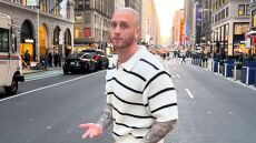 Ο γιος του Τομ Χανκς και της Ρίτα Γουίλσον έκλεισε τρία χρόνια χωρίς αλκοόλ - «Δεν πρέπει να κοιτάς πίσω»