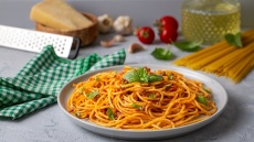Η επιστήμη στο πιάτο: Τι αποκαλύπτουν τα ζυμαρικά για το σύμπαν
